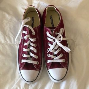 Maroon converse